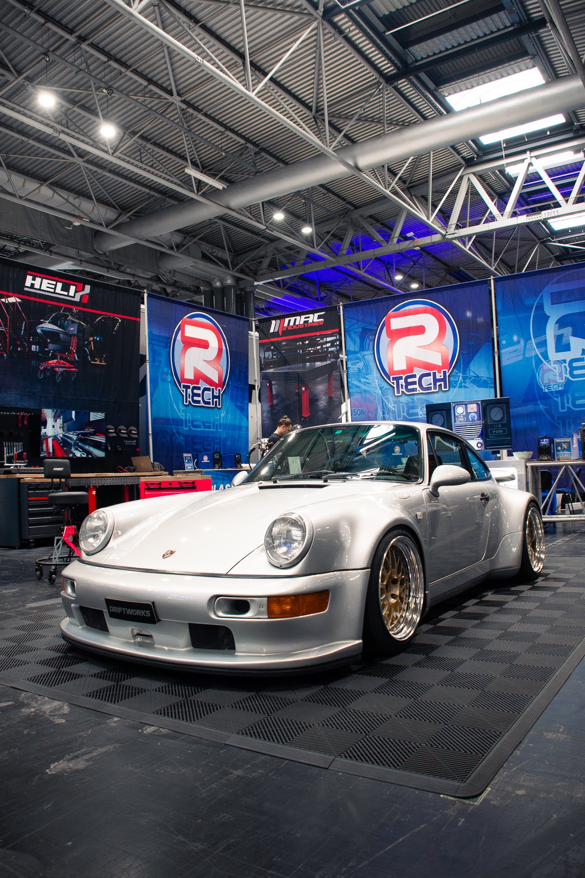pro porsche photo pack - 20 images